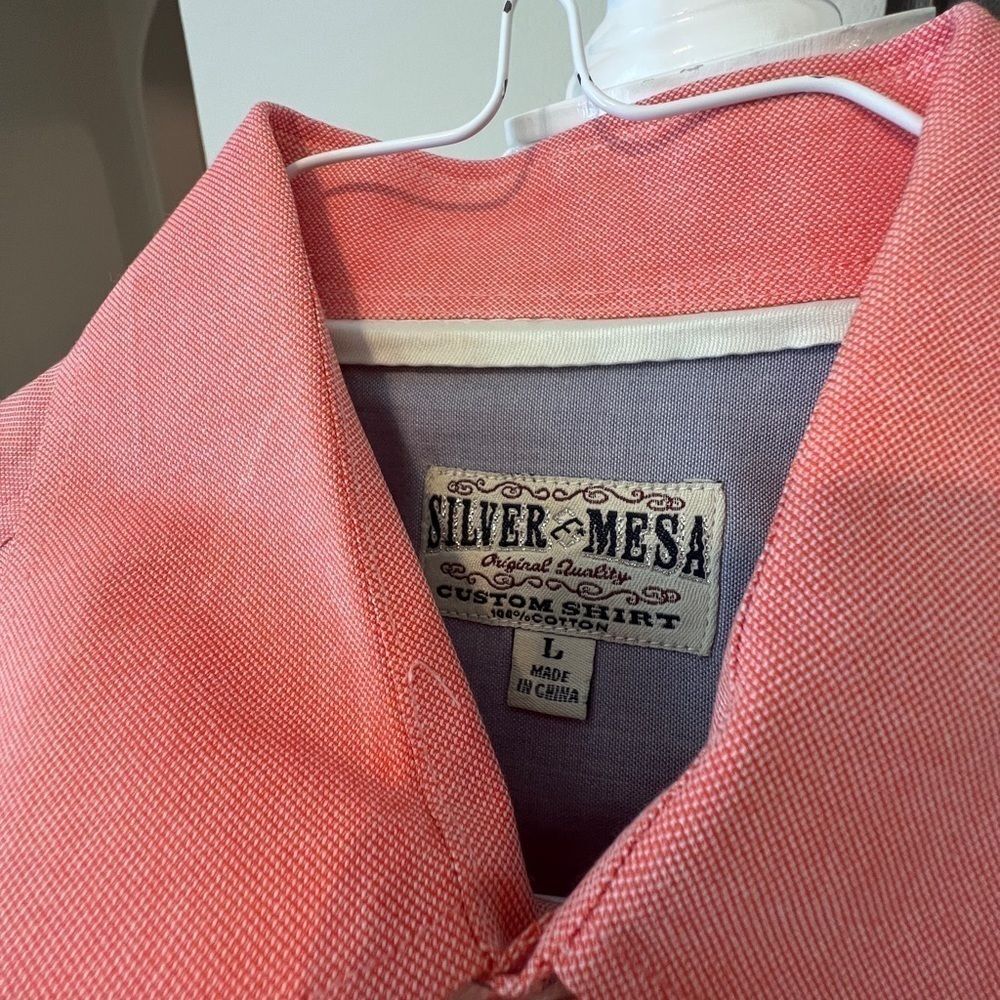M17- Coral/Pink Silver Mesa men’s western style shirt. - Picture 2 of 4